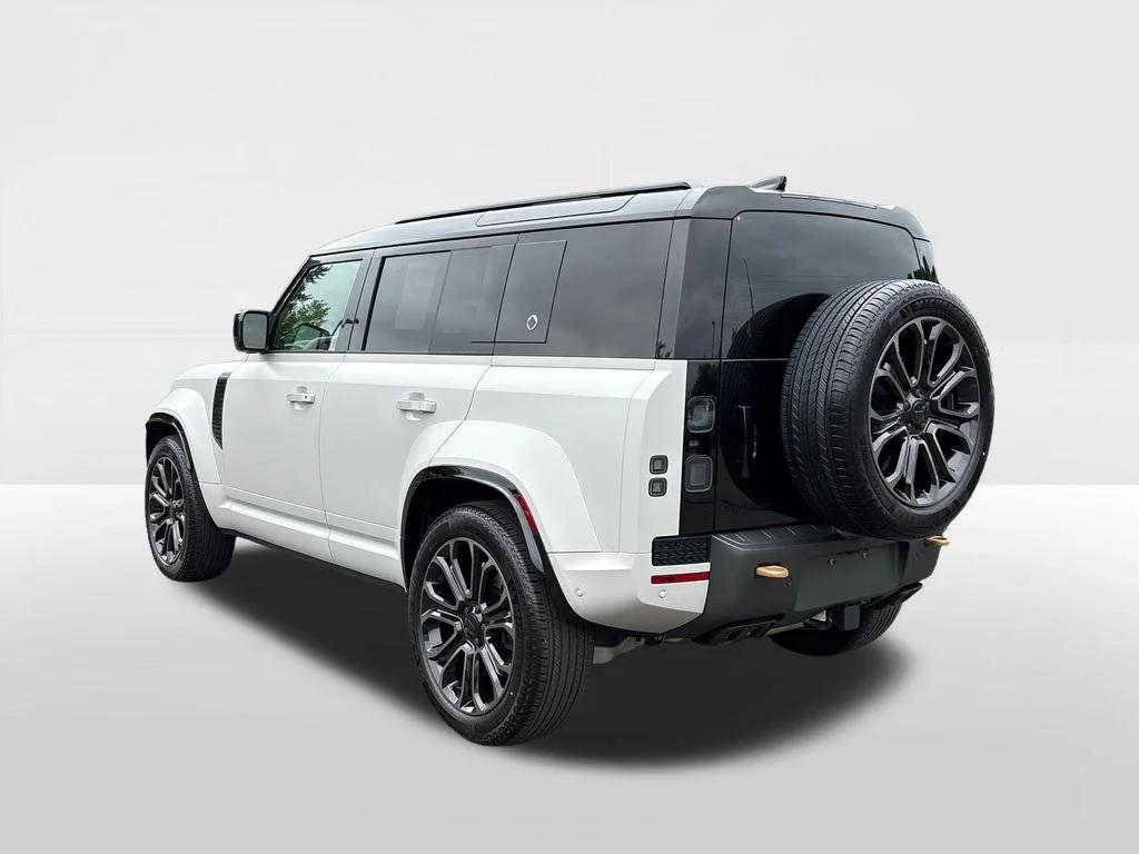 land rover defender 2026 SALEZEE95T2516002 image land rover defender 2026 SALEZEE95T2516002 image